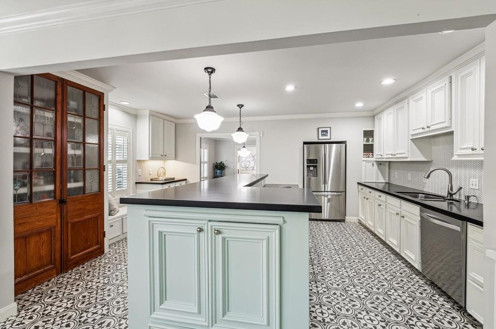 3501 Oak Rdg St, Houston TX  77009-6016 exterior