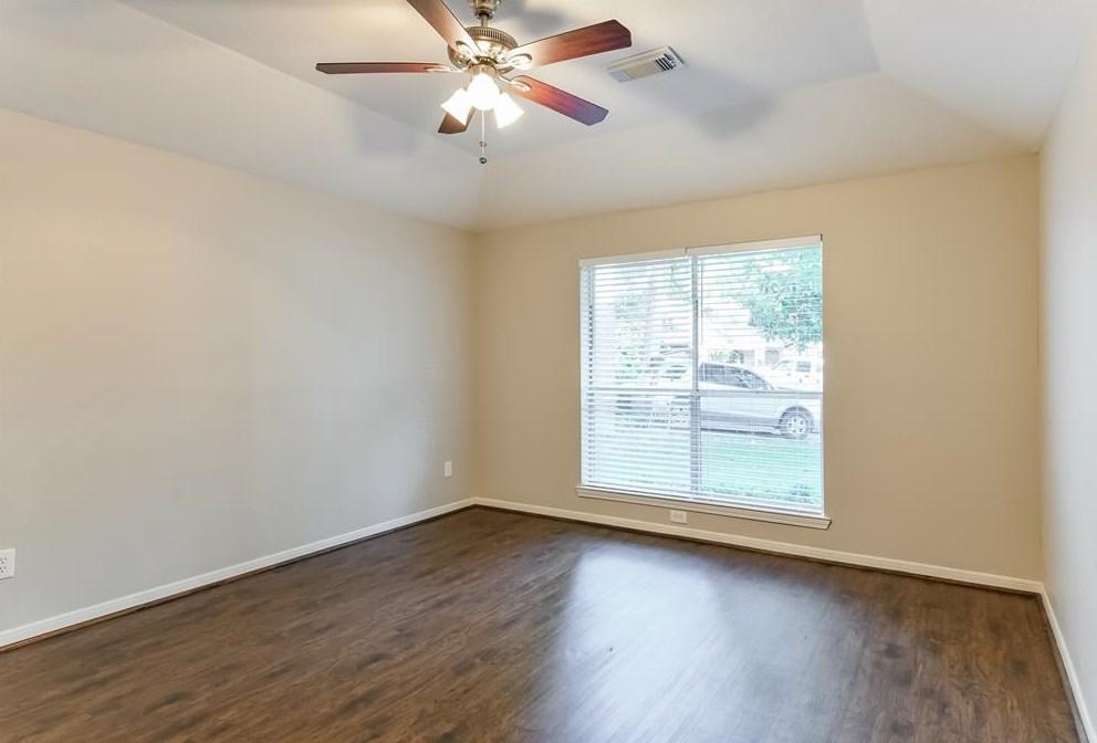 9706 Thistle Trail Dr, Houston TX  77070-1964 exterior