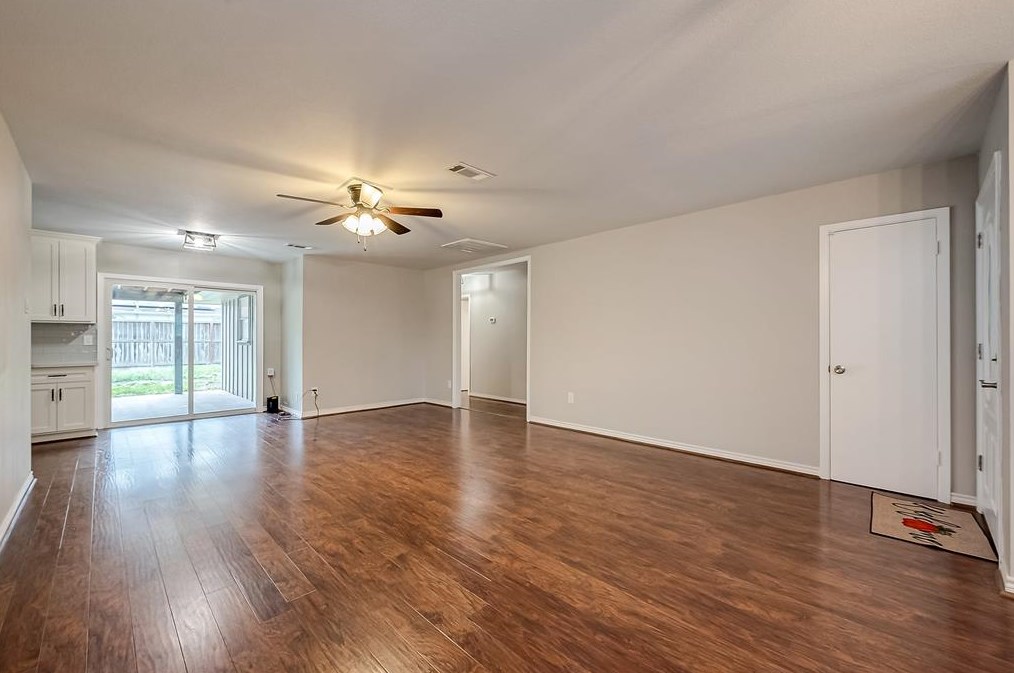 2811 Blueberry Ln, Pasadena TX 77502-5446 exterior