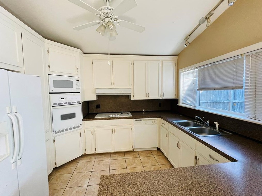 4737 Merwin St, Houston TX  77027-6608 exterior