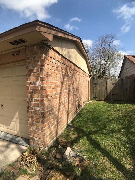 4722 Whispering Rock Ln, Spring TX  77388-4347 exterior
