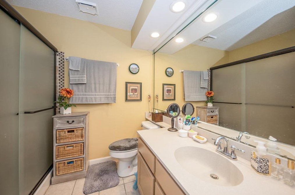 1919 Vinces Brg, Sugar Land TX 77478-4255 exterior