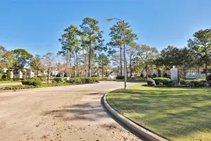 2726 N Southern Oaks Dr, Houston, TX 77068 - Photo 43