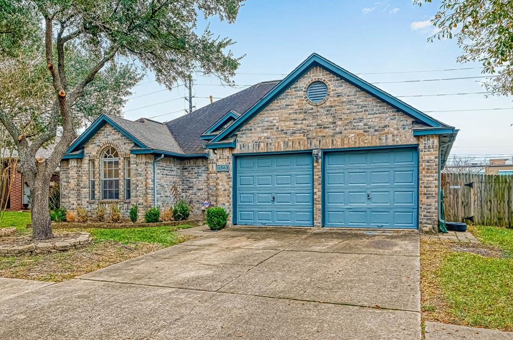 11563 Withers Way Cir, Houston TX  77065-4969 exterior