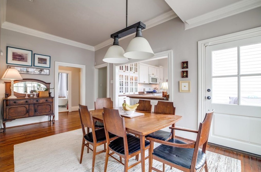 302 13 St, Houston TX  77008-7145 exterior