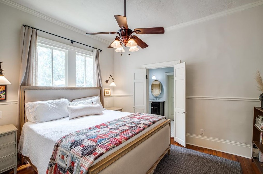 302 13 St, Houston TX  77008-7145 exterior