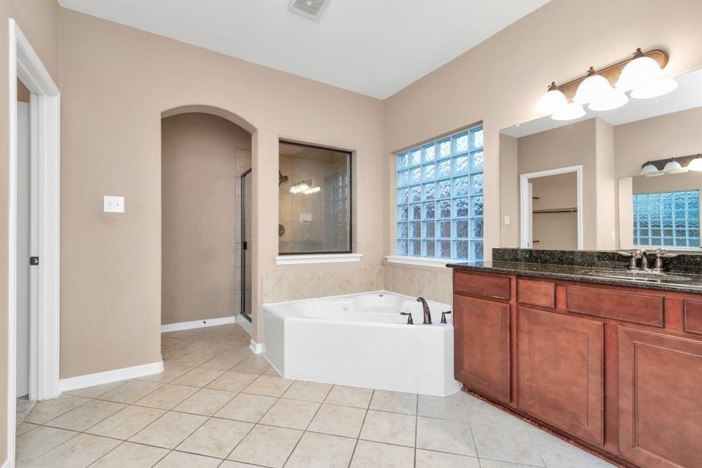 26639 Richwood Oaks Dr, Katy TX  77494-0312 exterior