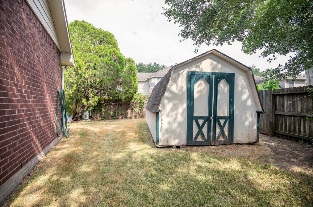 6435 Box Blf Ct, Sugar Land TX  77479-5022 exterior