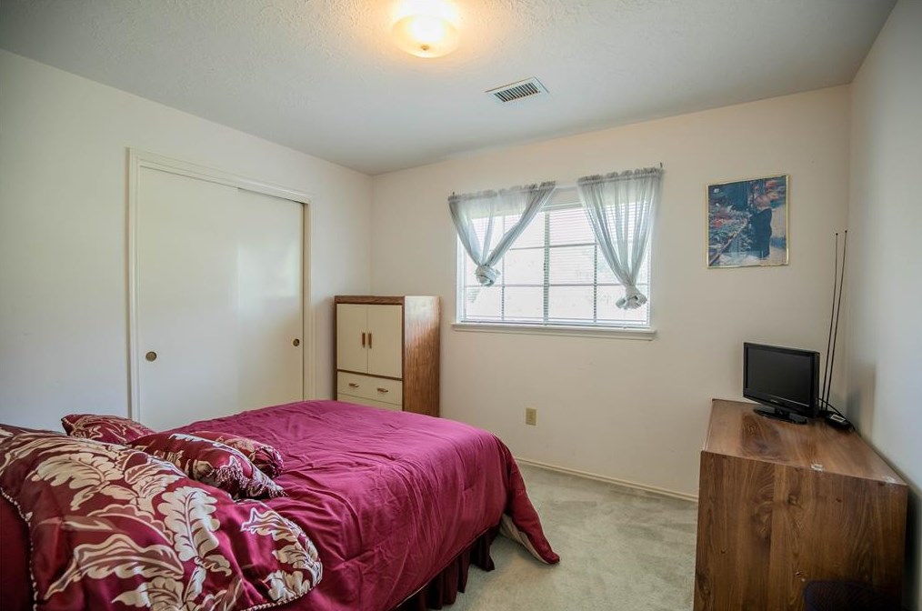 6435 Box Blf Ct, Sugar Land TX  77479-5022 exterior