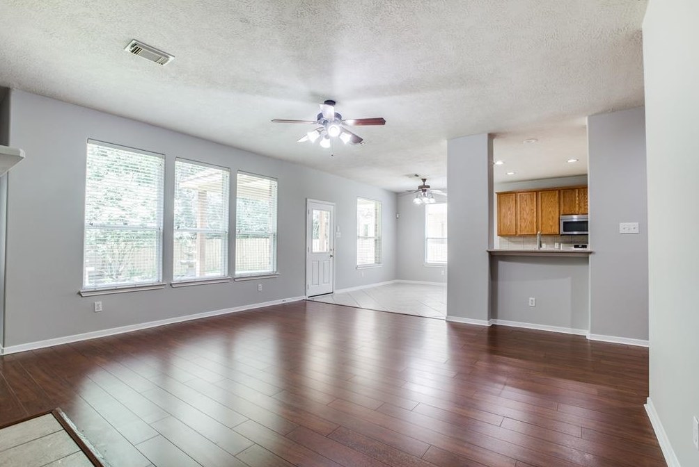 2106 Long Trl Path Ct, Spring TX 77373-7646 exterior