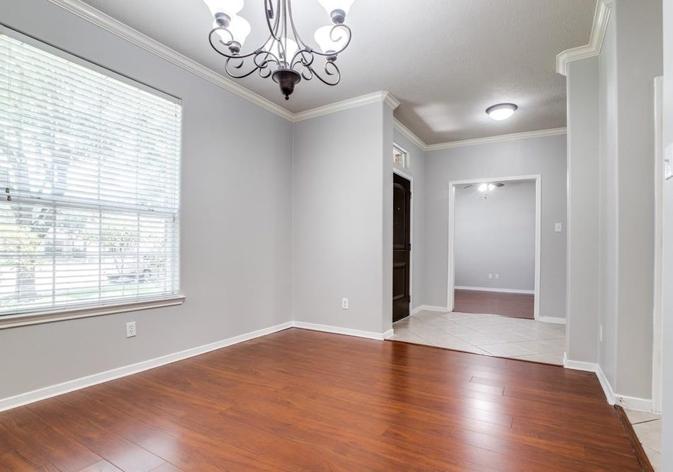 2106 Long Trl Path Ct, Spring TX 77373-7646 exterior