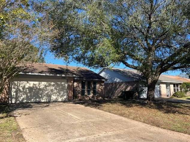 3134 Ebbtide Dr, Houston TX  77045-4508 exterior