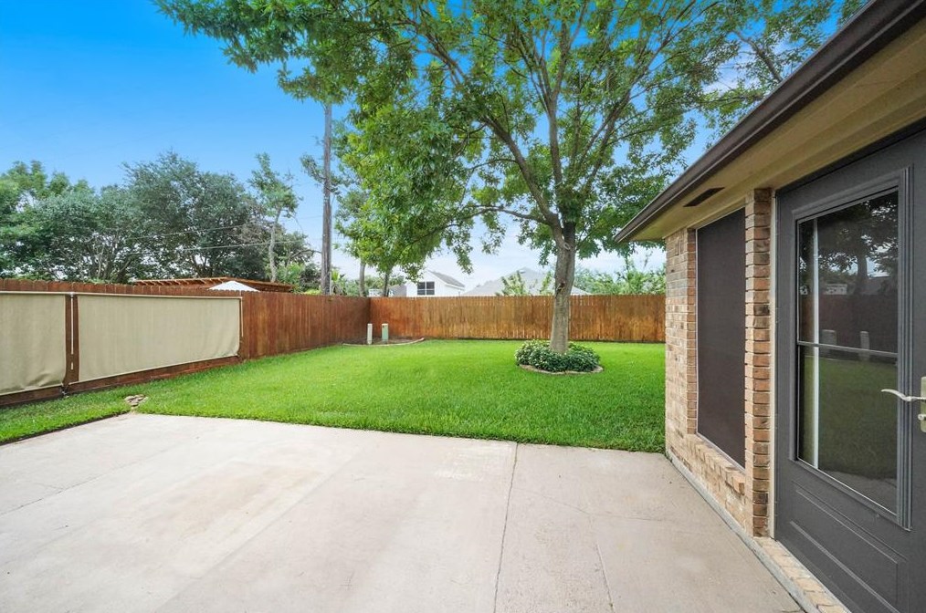 17219 Crown Mdw Ct, Houston TX  77095-4320 exterior