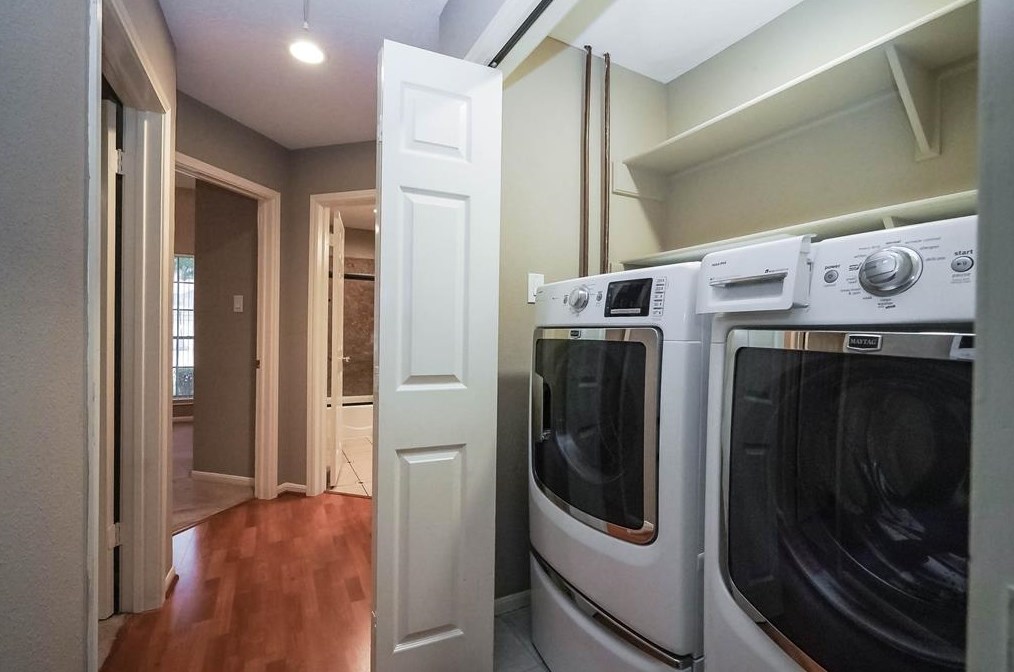 17219 Crown Mdw Ct, Houston TX  77095-4320 exterior