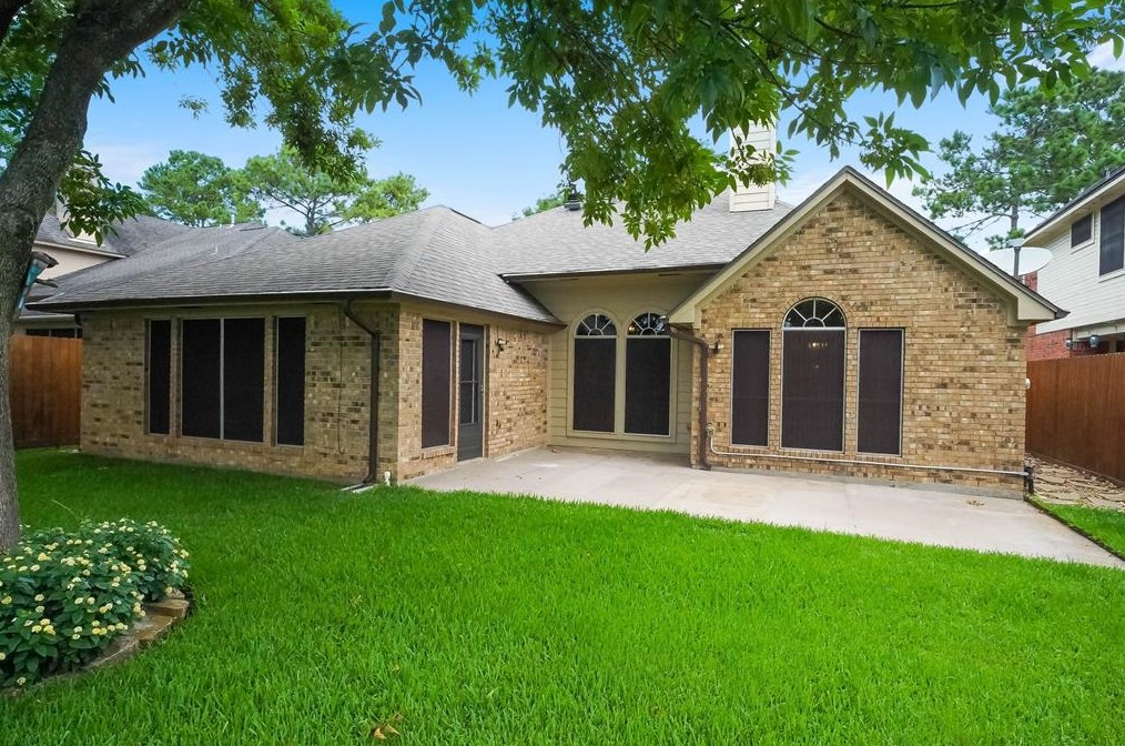 17219 Crown Mdw Ct, Houston TX  77095-4320 exterior