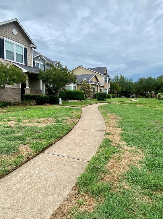 20606 Sycamore Crest Ln, Katy TX  77449-2657 exterior