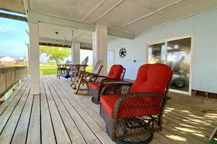 102 Redfish Dr, Freeport, TX 77541 - Photo 37