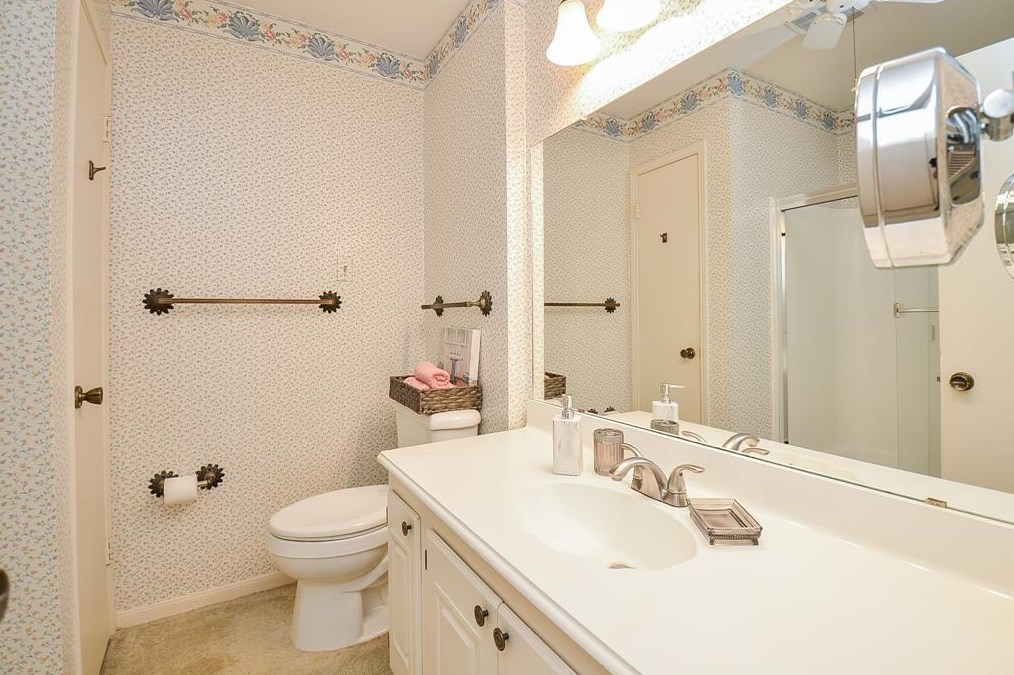 10137 Kemp Frst, Houston TX  77080-2509 exterior