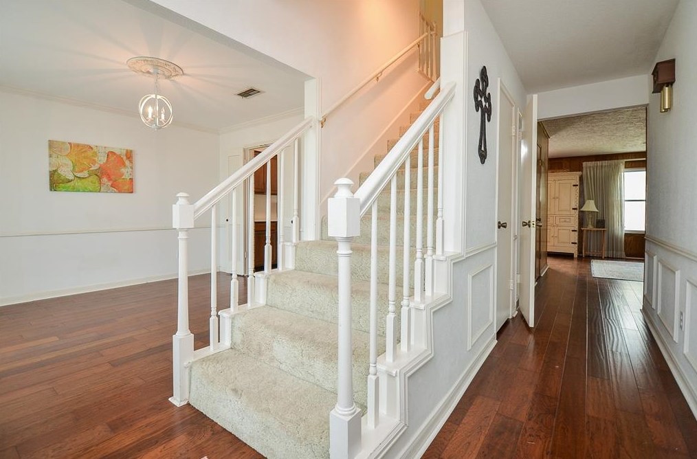 10137 Kemp Frst, Houston TX  77080-2509 exterior