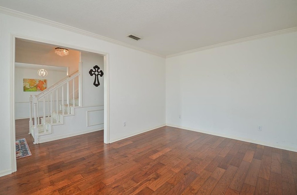10137 Kemp Frst, Houston TX  77080-2509 exterior