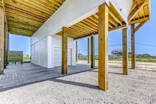 1395 Keith Ave, Gilchrist, TX 77617 - Photo 9