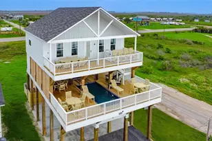 1395 Keith Ave, Gilchrist, TX 77617 - Photo 1