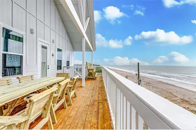 1395 Keith Avenue, Gilchrist, TX 77617 - Photo 7