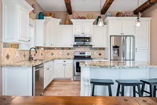 974 S Stingaree Dr, Crystal Beach, TX 77650 - Photo 11