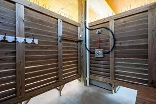 974 S Stingaree Dr, Crystal Beach, TX 77650 - Photo 29