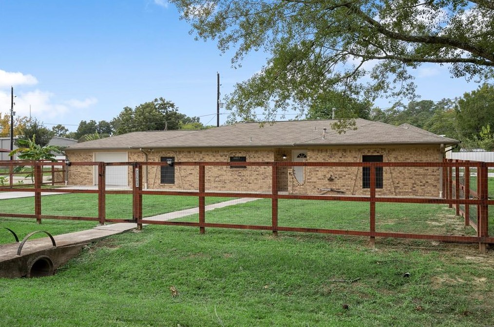 20603 Marilyn Ln, Spring TX  77388-4819 exterior