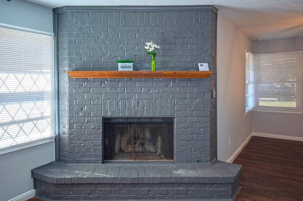 515 Mobile Dr, Pasadena TX 77506-1718 exterior