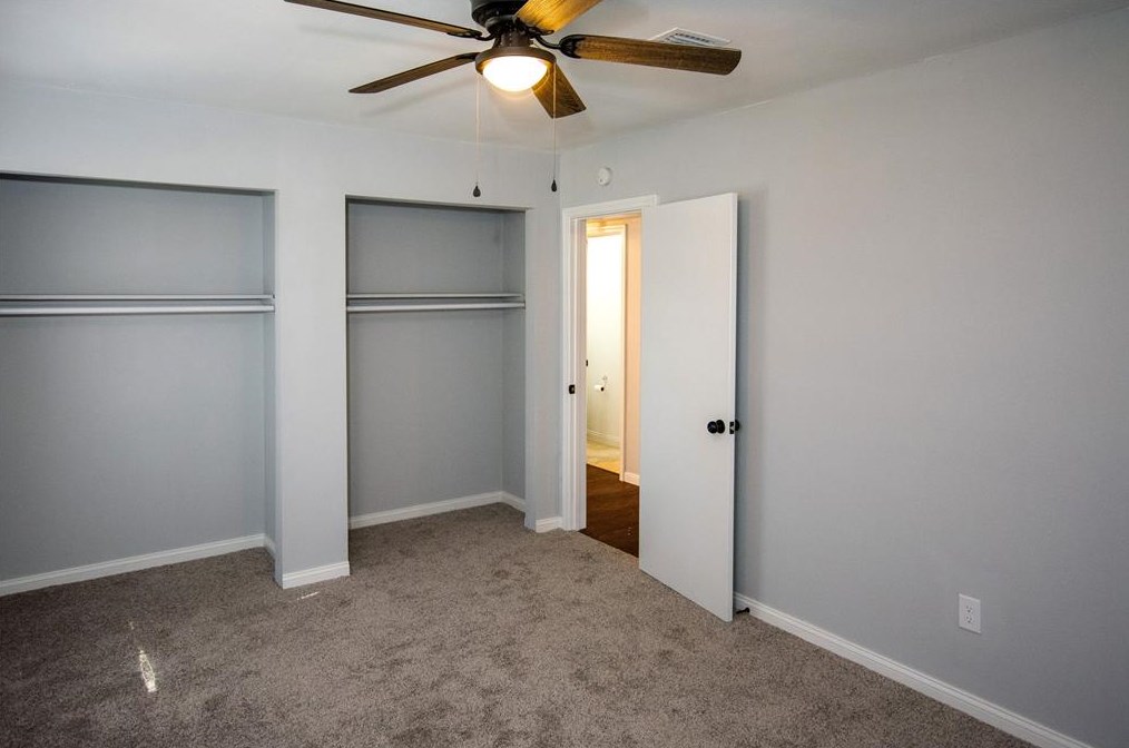 515 Mobile Dr, Pasadena TX 77506-1718 exterior