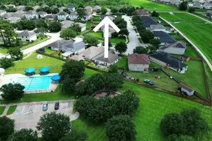 9510 Barr Spring Dr, Humble, TX 77396 - Photo 25