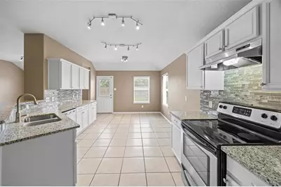 9510 Barr Spring Drive, Humble, TX 77396 - Photo 11