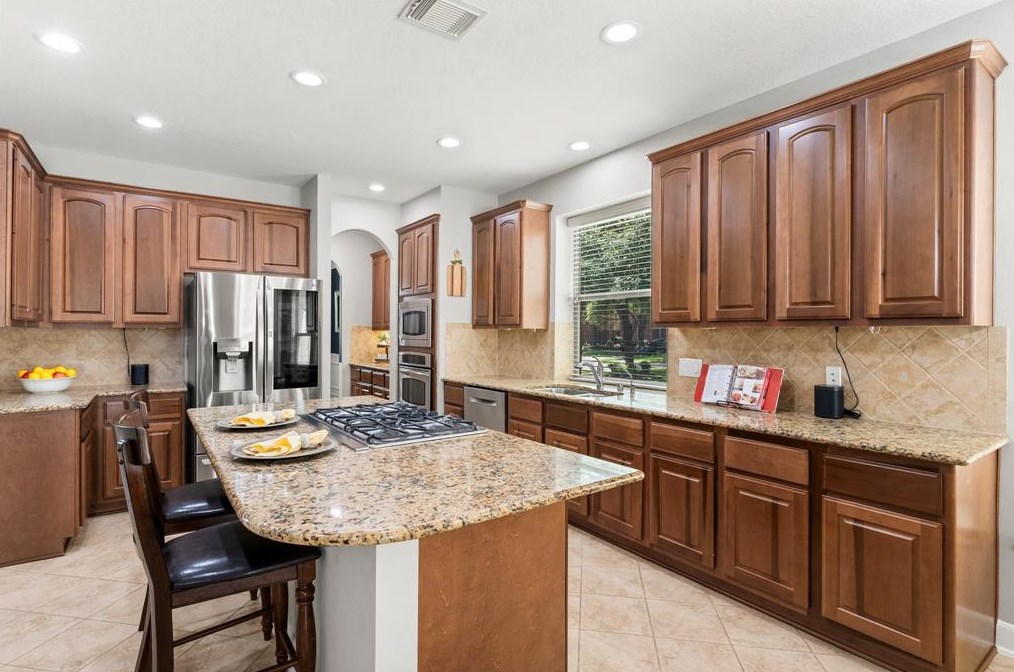 15811 Maple Shr Dr, Houston TX  77044-4485 exterior
