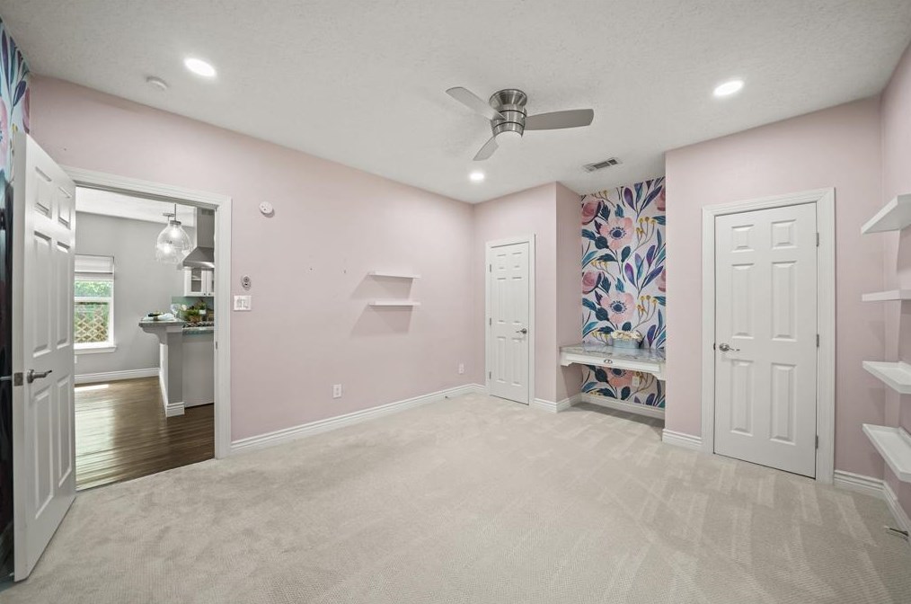 1226 Welch, Houston TX  77006-1308 exterior