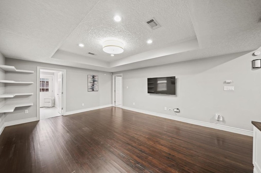 1226 Welch, Houston TX  77006-1308 exterior