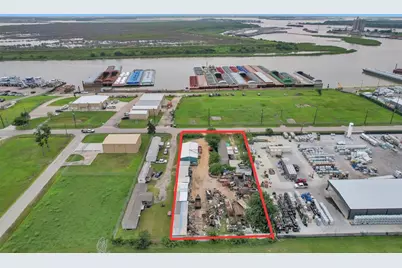 908 Lakeside Drive, Channelview, TX 77530 - Photo 1