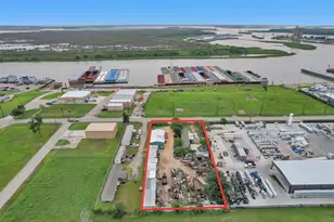 908 Lakeside Dr, Channelview, TX 77530 - Photo 1