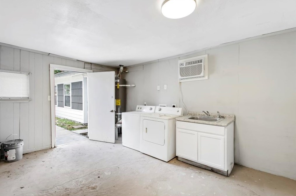 5206 Rapido, Houston TX  77033-2640 exterior