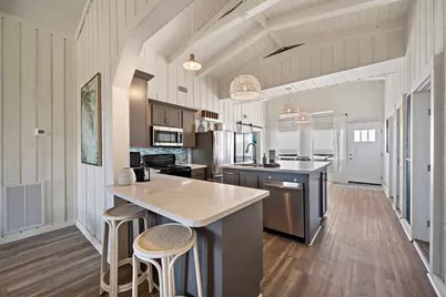 418 Beach Drive, Surfside Beach, TX 77541 - Photo 9