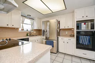 15727 Beechnut St, Houston, TX 77083 - Photo 13