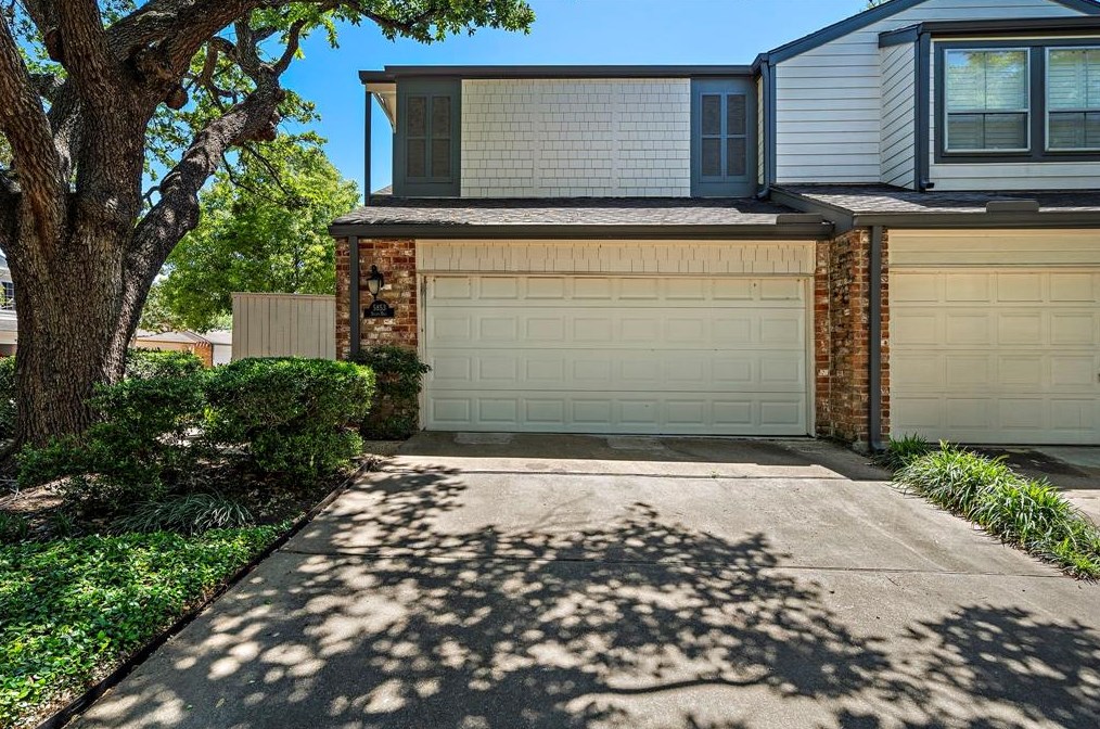 5853 Sugar Hill Dr, Houston TX  77057-2053 exterior