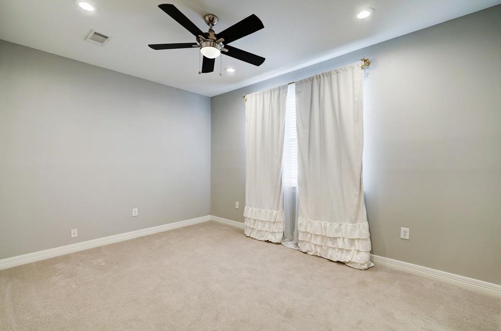 3010 Chenevert St, Houston TX  77004-4125 exterior