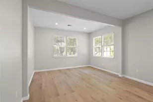 2828 Ave O 1/2, Galveston, TX 77550 - Photo 7