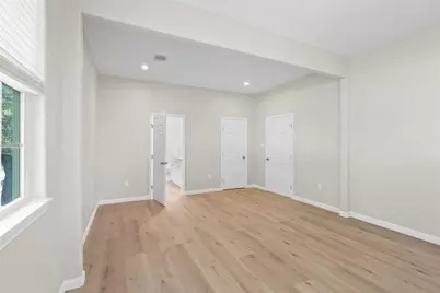 2828 Avenue O 1/2, Galveston, TX 77550 - Photo 9
