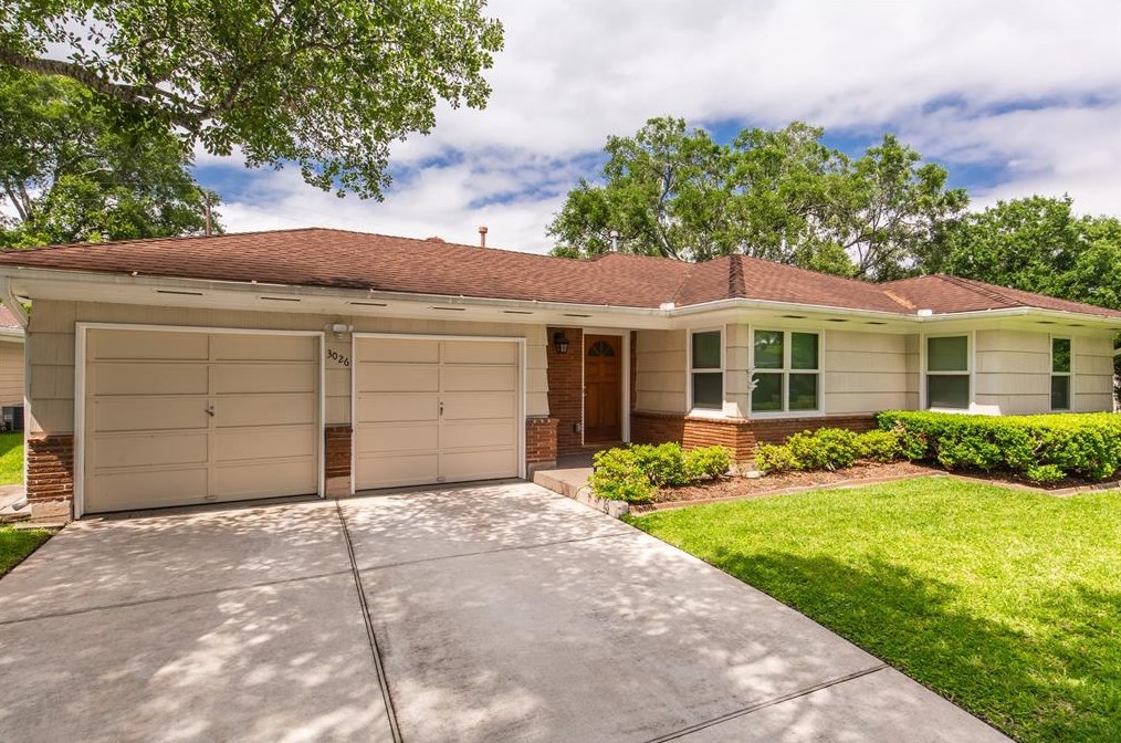 3026 Prescott St, Houston TX  77025-2623 exterior