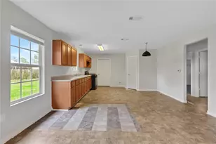 424 Baker Cir, Ames, TX 77575 - Photo 7