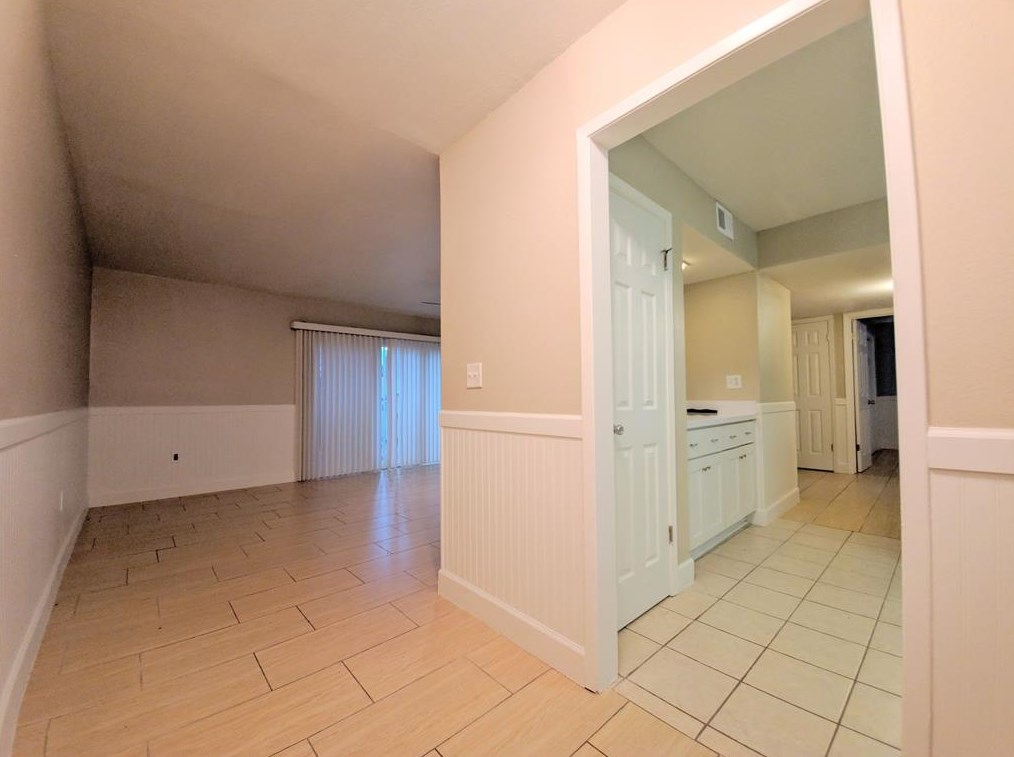 1105 Ramada Dr, Houston TX  77062-5717 exterior