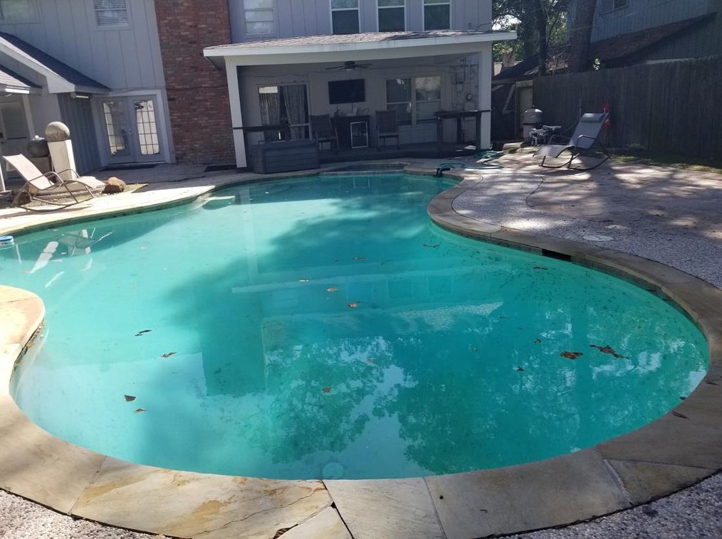 1915 Mallard Dr, Houston TX  77043-2916 exterior